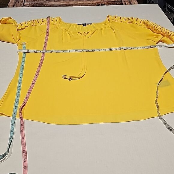 Bright yellow pullover top featuring decorative sleeves by Zac & Rachel size XL - Picture 7 of 9